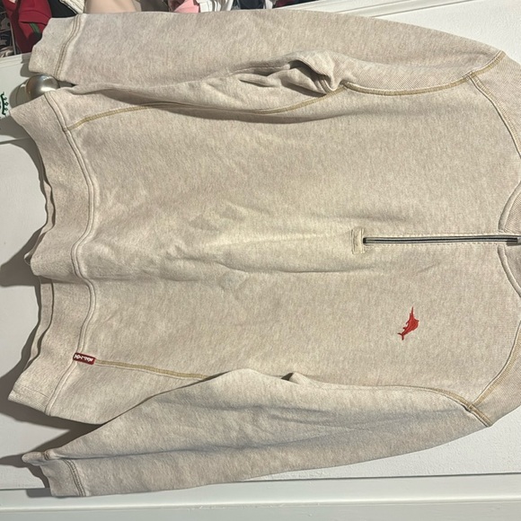 Tommy Bahama pullover. Lightly worn. Very good condition - Picture 1 of 3